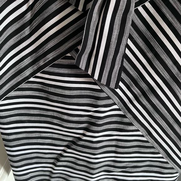 Milly Black and White striped skirt - size 2 - Picture 4 of 9